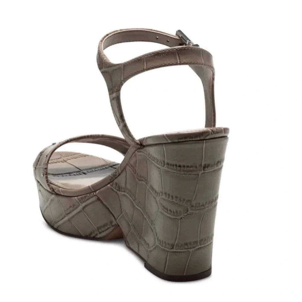 New Vince Camuto Celvina Platform Wedge Crepe Croc Leather Sandals Size 9.5